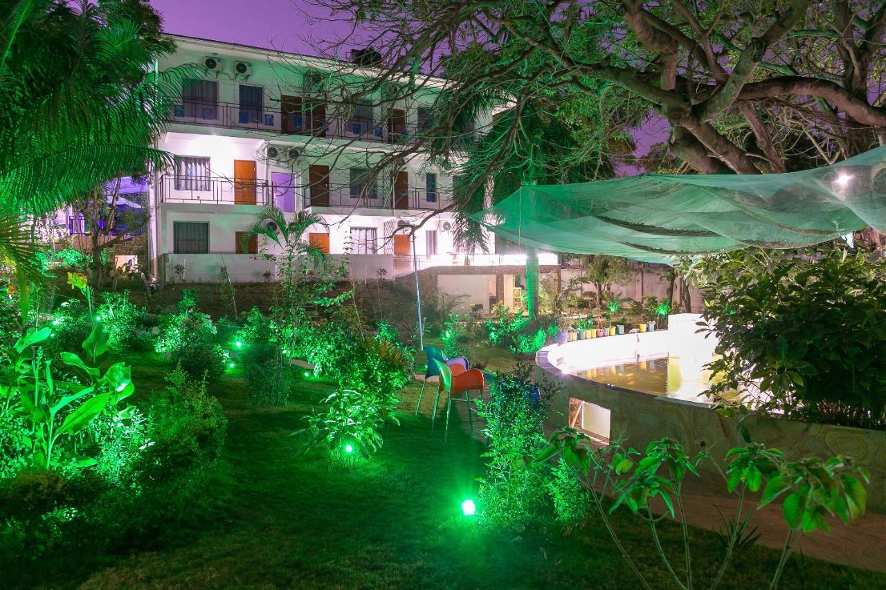 Hotel Totara Darüsselam Dış mekan fotoğraf